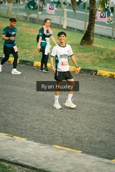 Runner Photo 4487569