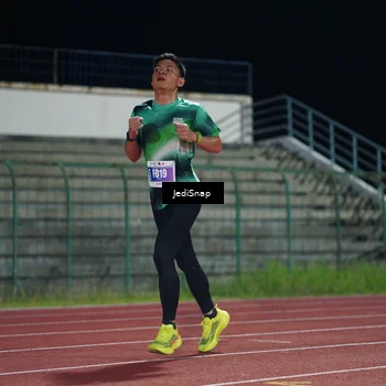 Runner Photo 4490417