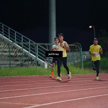 Runner Photo 4490455