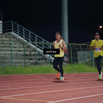 Runner Photo 4490464