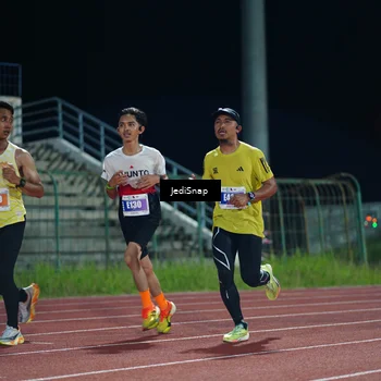 Runner Photo 4490466