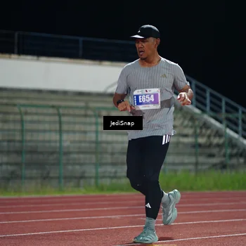 Runner Photo 4490553