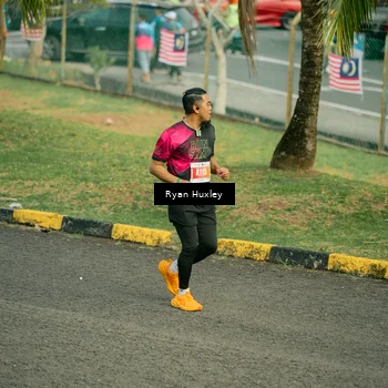Runner Photo 4493033