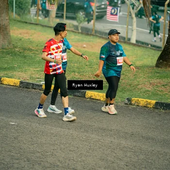 Runner Photo 4493100