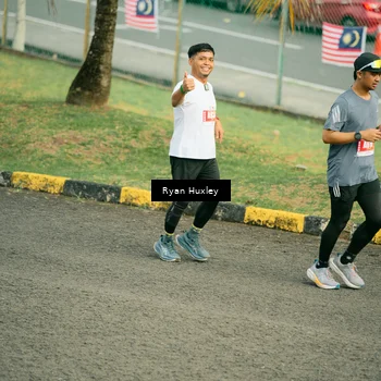 Runner Photo 4493355