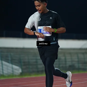 Runner Photo 4493464
