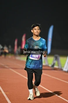 Runner Photo 4493975