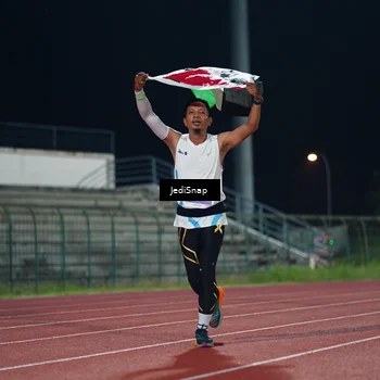 Runner Photo 4494135