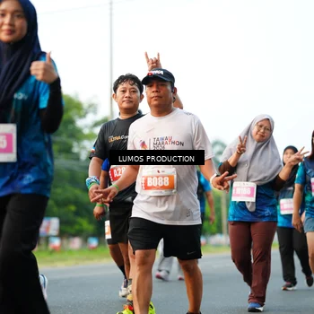 Runner Photo 4494470