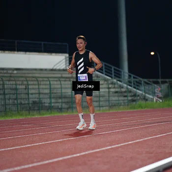 Runner Photo 4495064