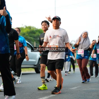 Runner Photo 4495115