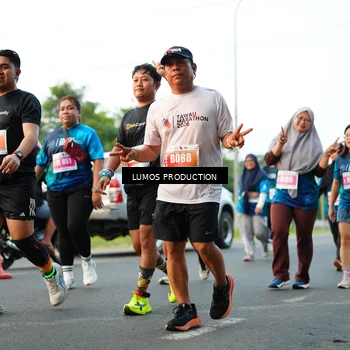 Runner Photo 4495166