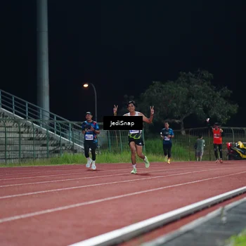 Runner Photo 4495256
