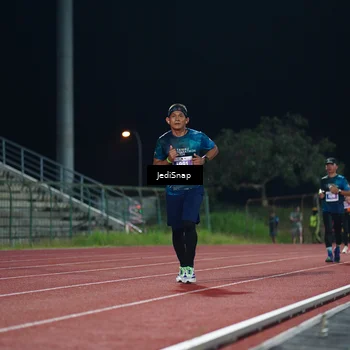 Runner Photo 4495357