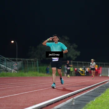 Runner Photo 4495420