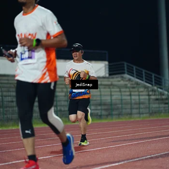 Runner Photo 4495672