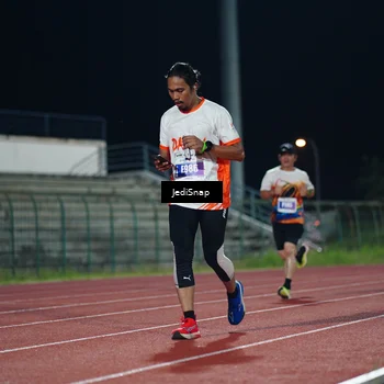 Runner Photo 4495674