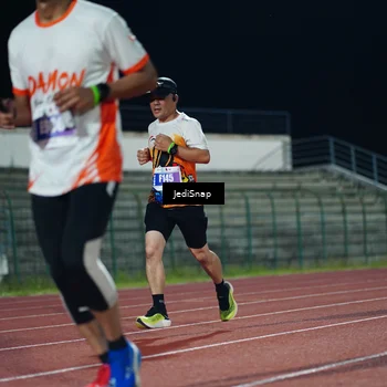 Runner Photo 4495676