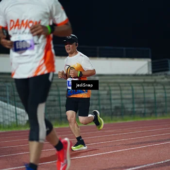 Runner Photo 4495677