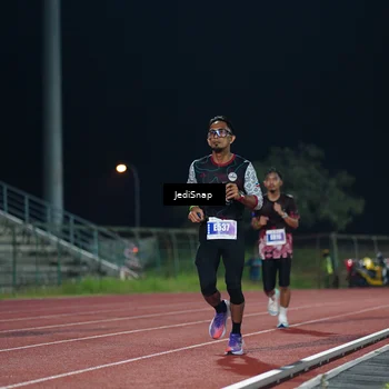Runner Photo 4495752