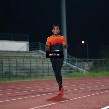 Runner Photo 4495788