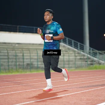 Runner Photo 4495873