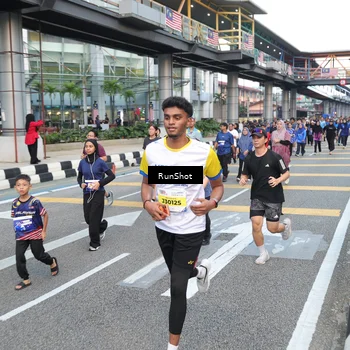 Runner Photo 4495915