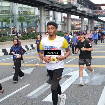 Runner Photo 4495918