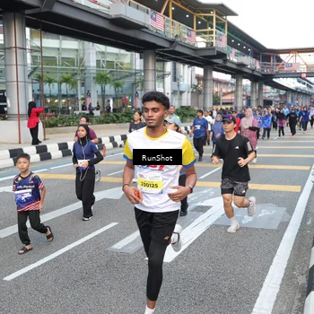 Runner Photo 4495919