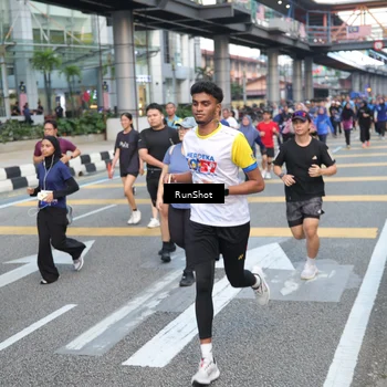 Runner Photo 4495929