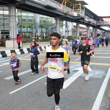 Runner Photo 4495931