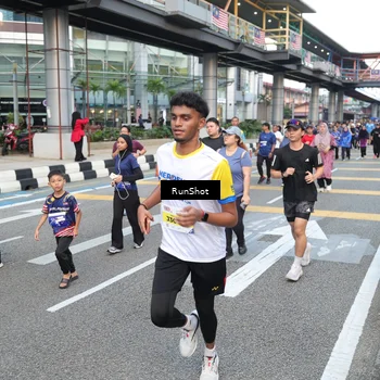 Runner Photo 4495941