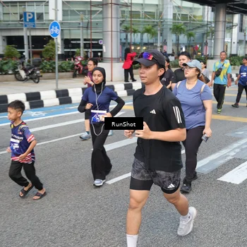 Runner Photo 4496044