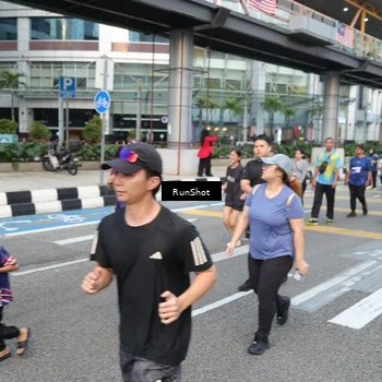 Runner Photo 4496091
