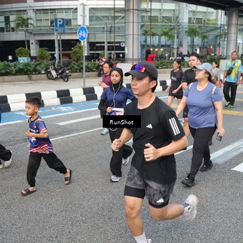 Runner Photo 4496095