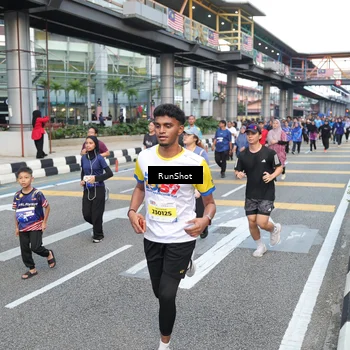 Runner Photo 4496111