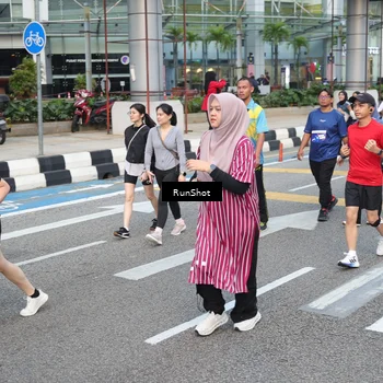 Runner Photo 4496354