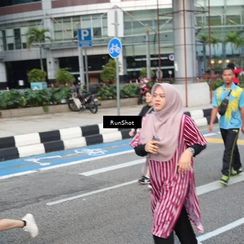 Runner Photo 4496417