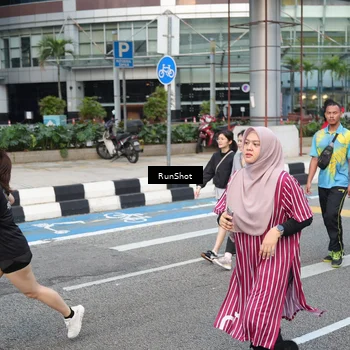 Runner Photo 4496421