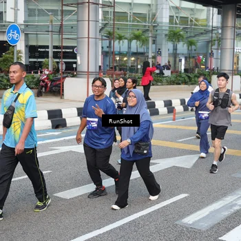 Runner Photo 4496650