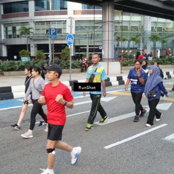Runner Photo 4496666