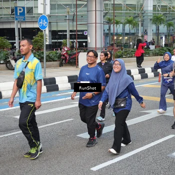 Runner Photo 4496669