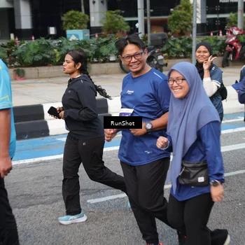 Runner Photo 4496860