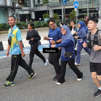 Runner Photo 4496871