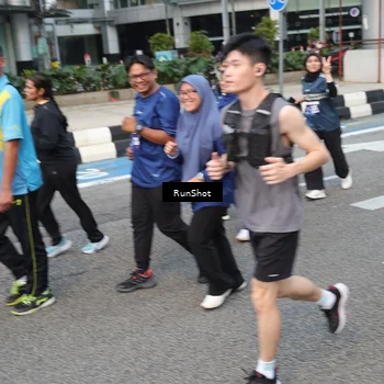 Runner Photo 4496891