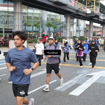 Runner Photo 4496974