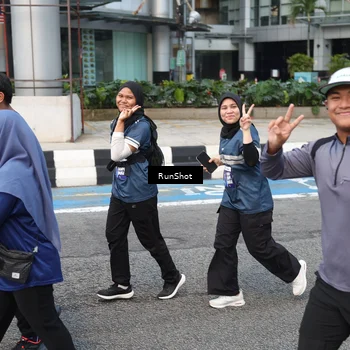 Runner Photo 4497055