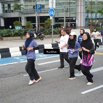 Runner Photo 4497240