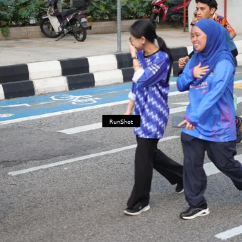 Runner Photo 4497619