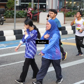 Runner Photo 4497626